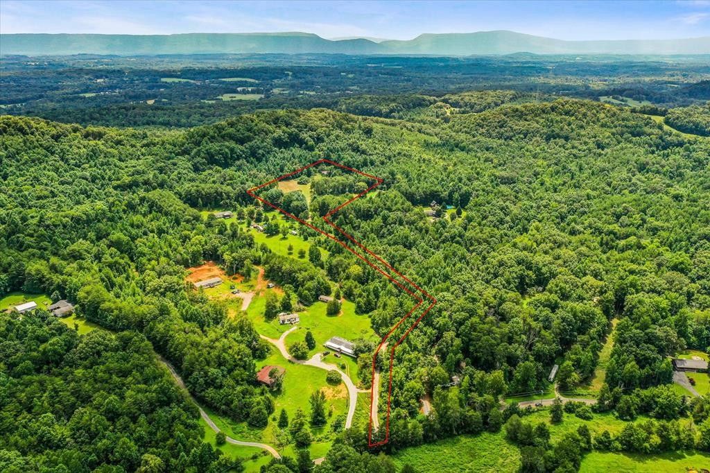 7 acres in McMinn County, Tennessee