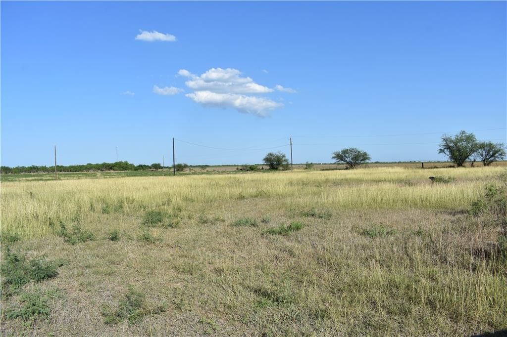 15 acres in Bee County, Texas
