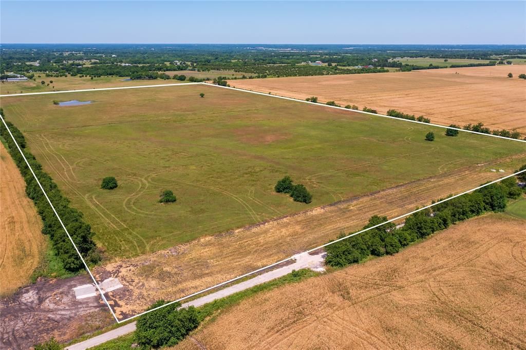 42 acres in Fannin County, Texas