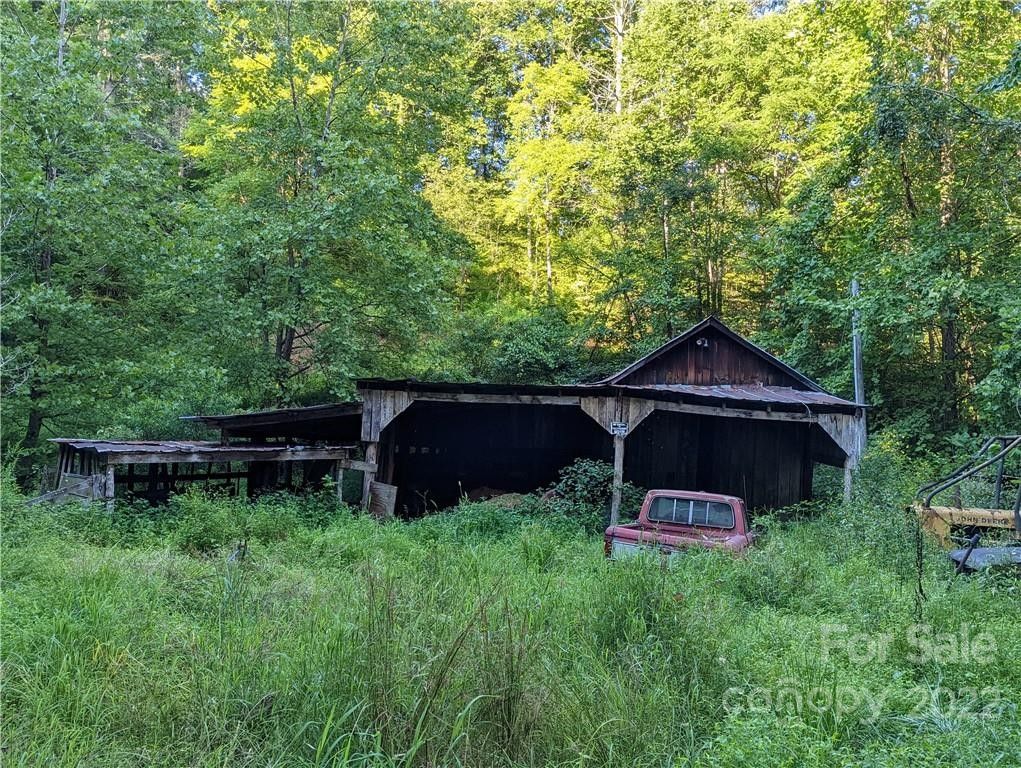 10.72 acres in Yancey County, North Carolina