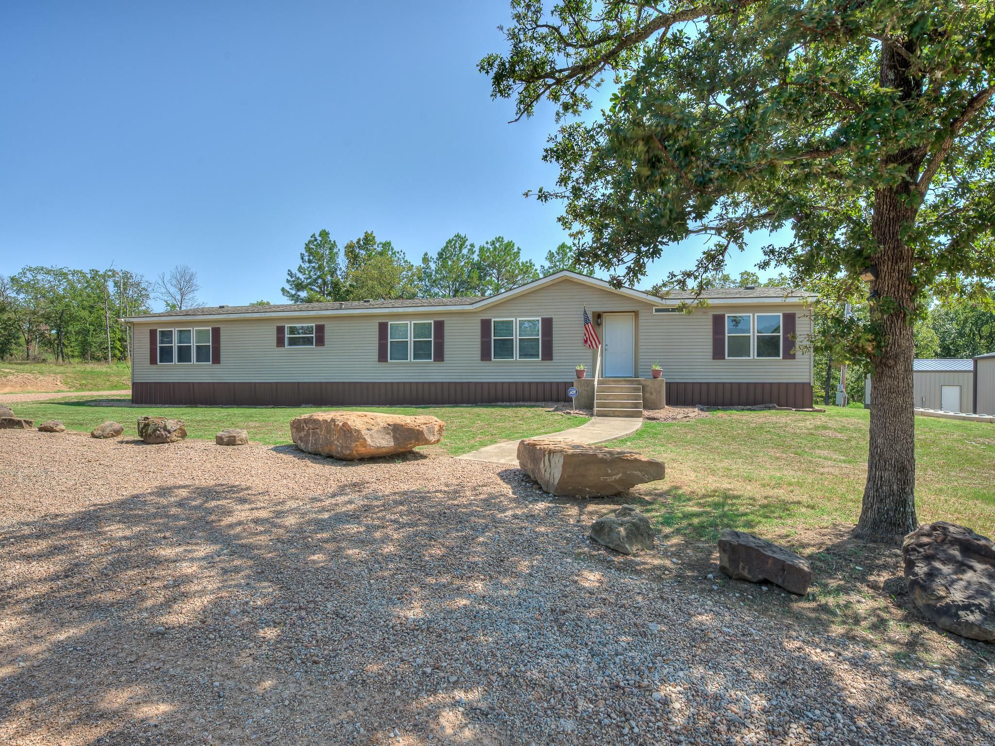 320 acres in Hughes County, Oklahoma