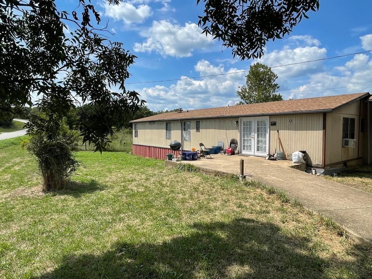 21 acres in Ozark County, Missouri