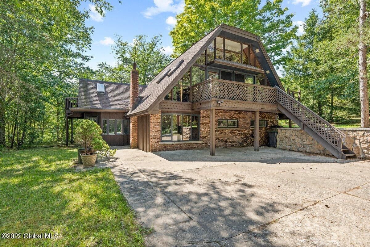 1.53 acres in Saratoga County, New York