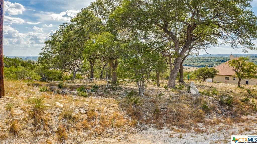 1.06 acres in Comal County, Texas