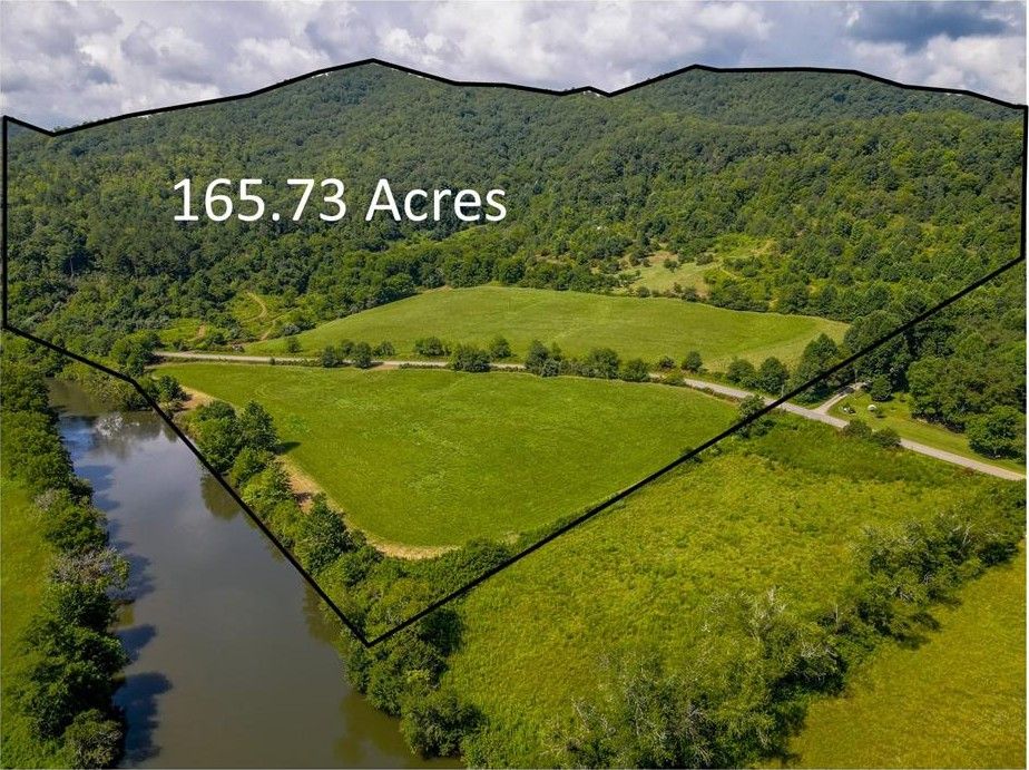 165.73 acres in Macon County, North Carolina