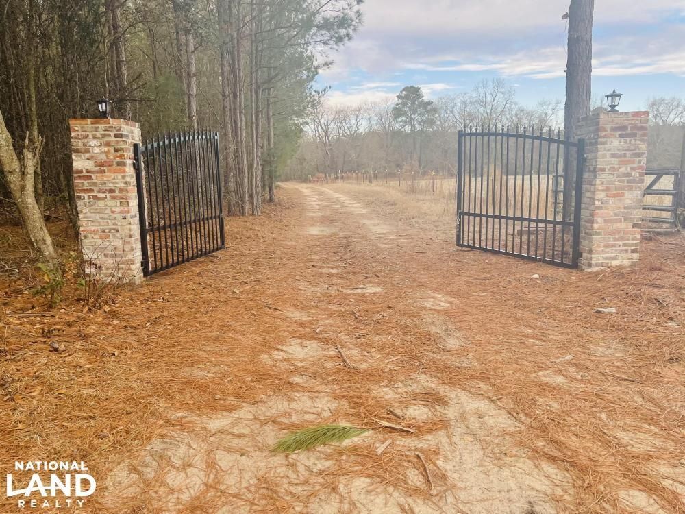 483.98 acres in Bladen County, North Carolina