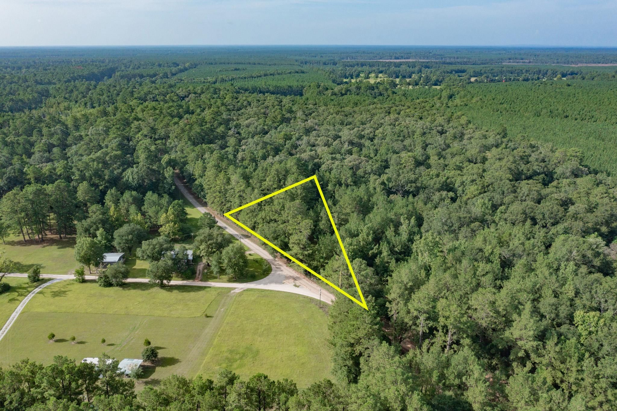 0.75 acres in Polk County, Texas