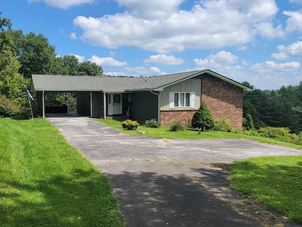 11.29 acres in Grayson County, Virginia