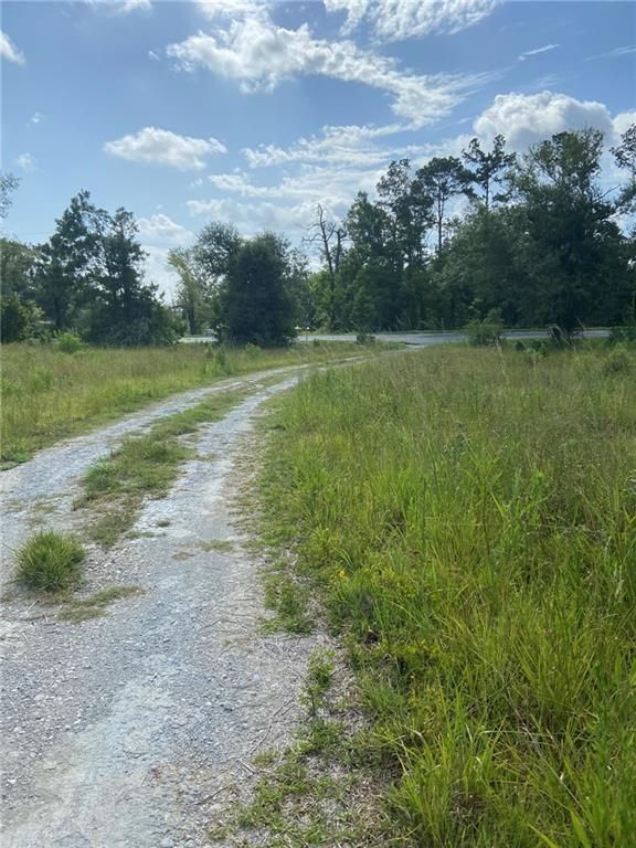 10 acres in Calcasieu Parish, Louisiana