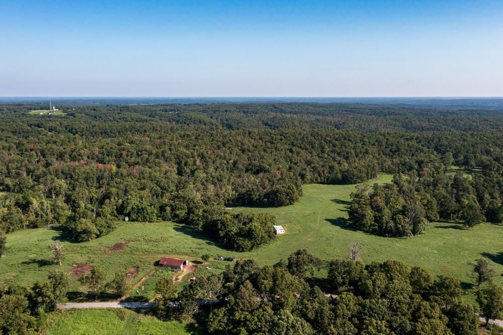 904 acres in McDonald County, Missouri