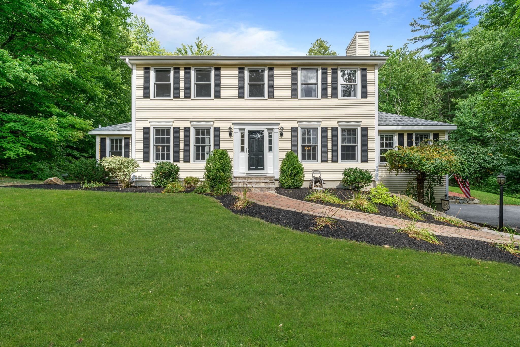 2.37 acres in Hillsborough County, New Hampshire