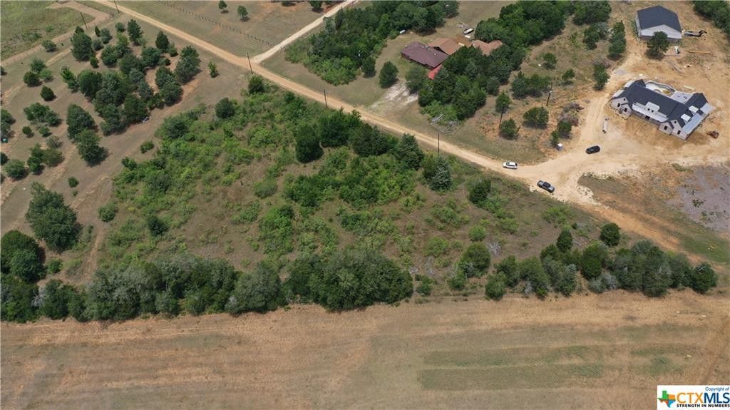 2 acres in Lee County, Texas