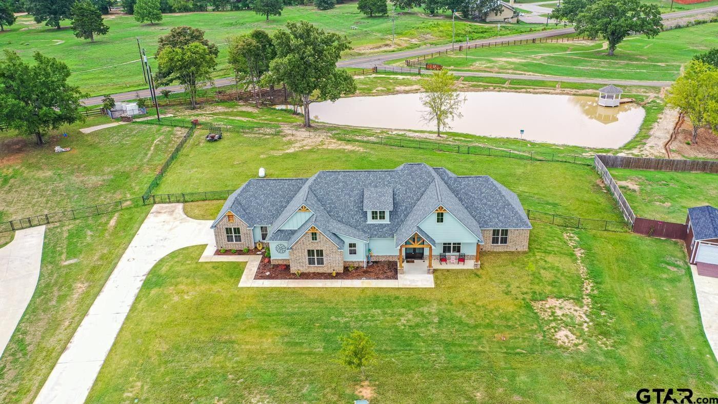 0.95 acres in Smith County, Texas