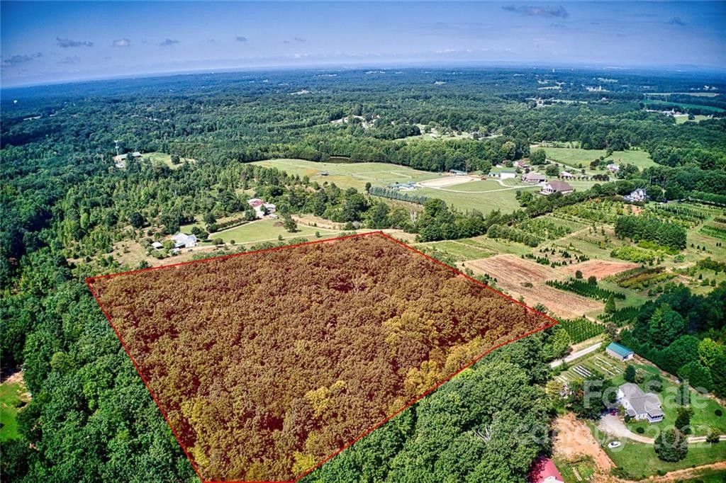 7.5 acres in Catawba County, North Carolina