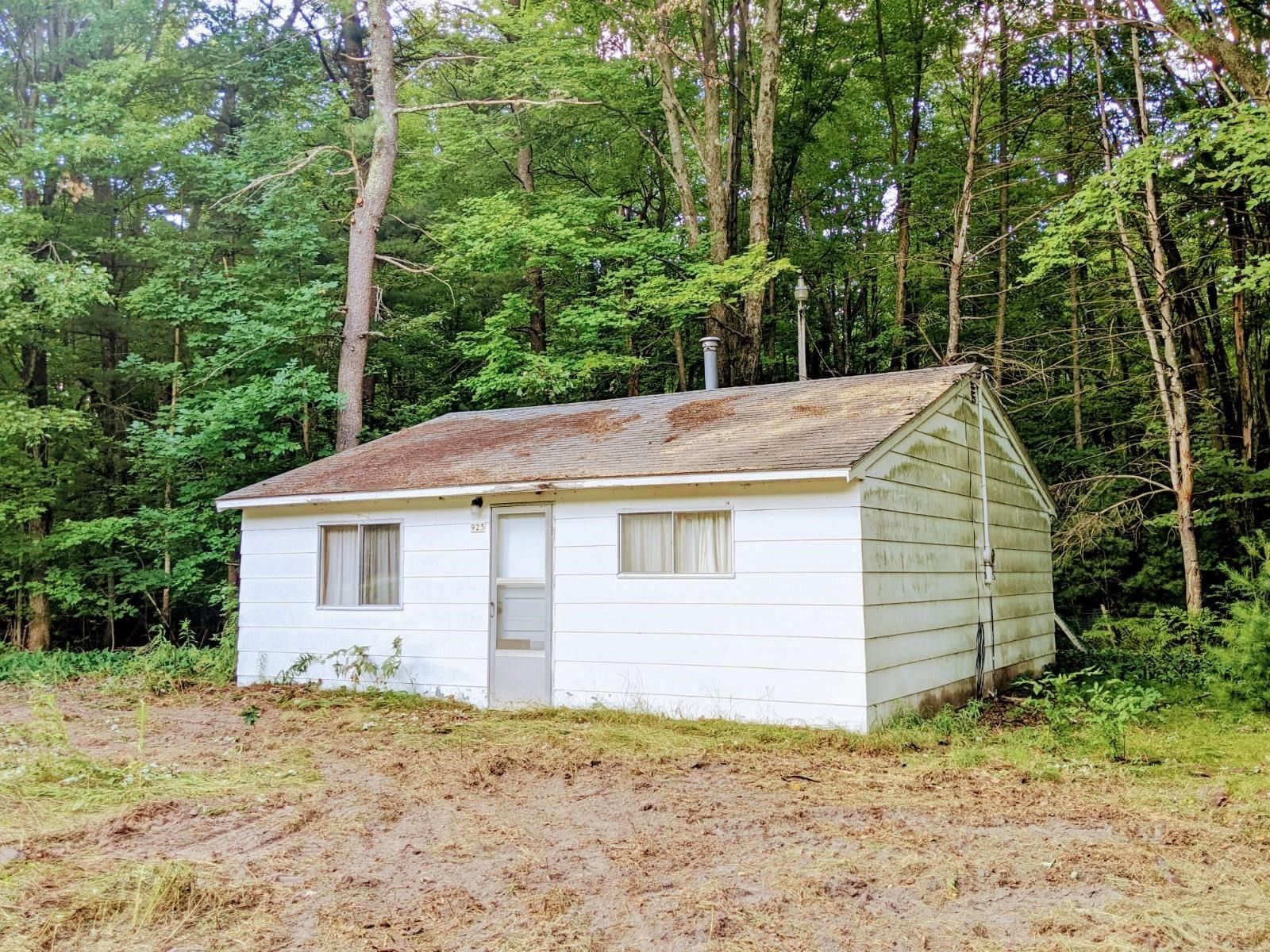 8 acres in Adams County, Wisconsin