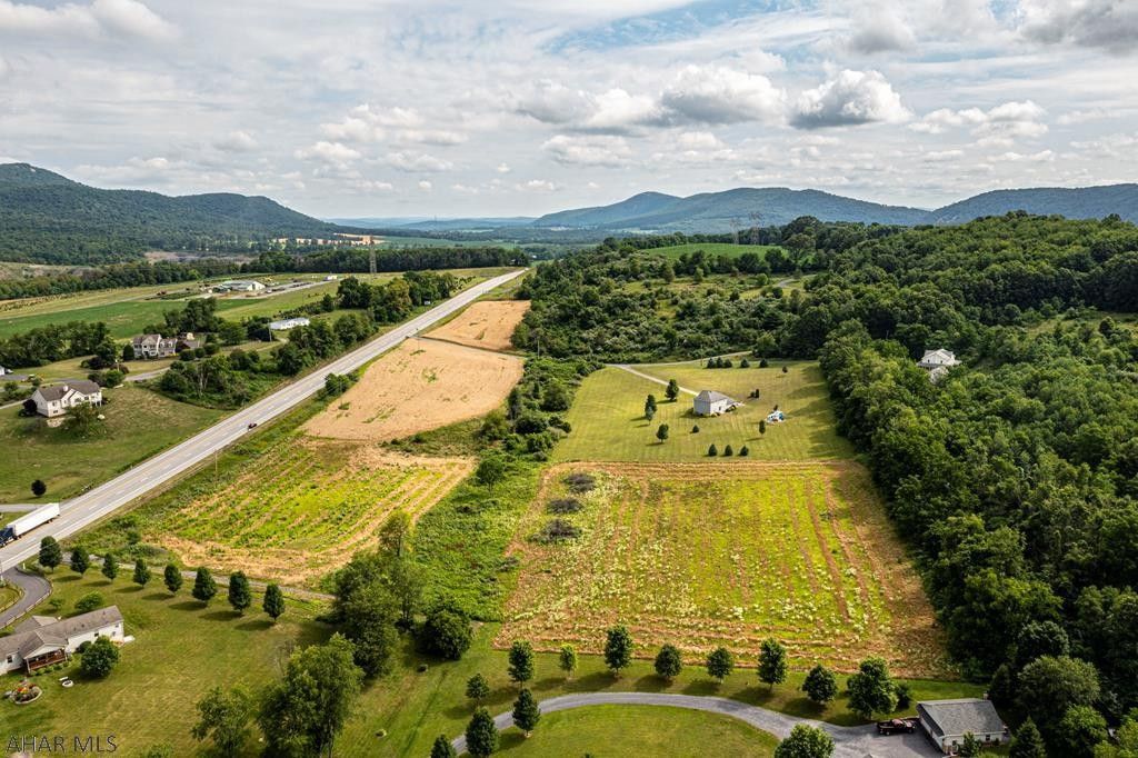 6.88 acres in Huntingdon County, Pennsylvania