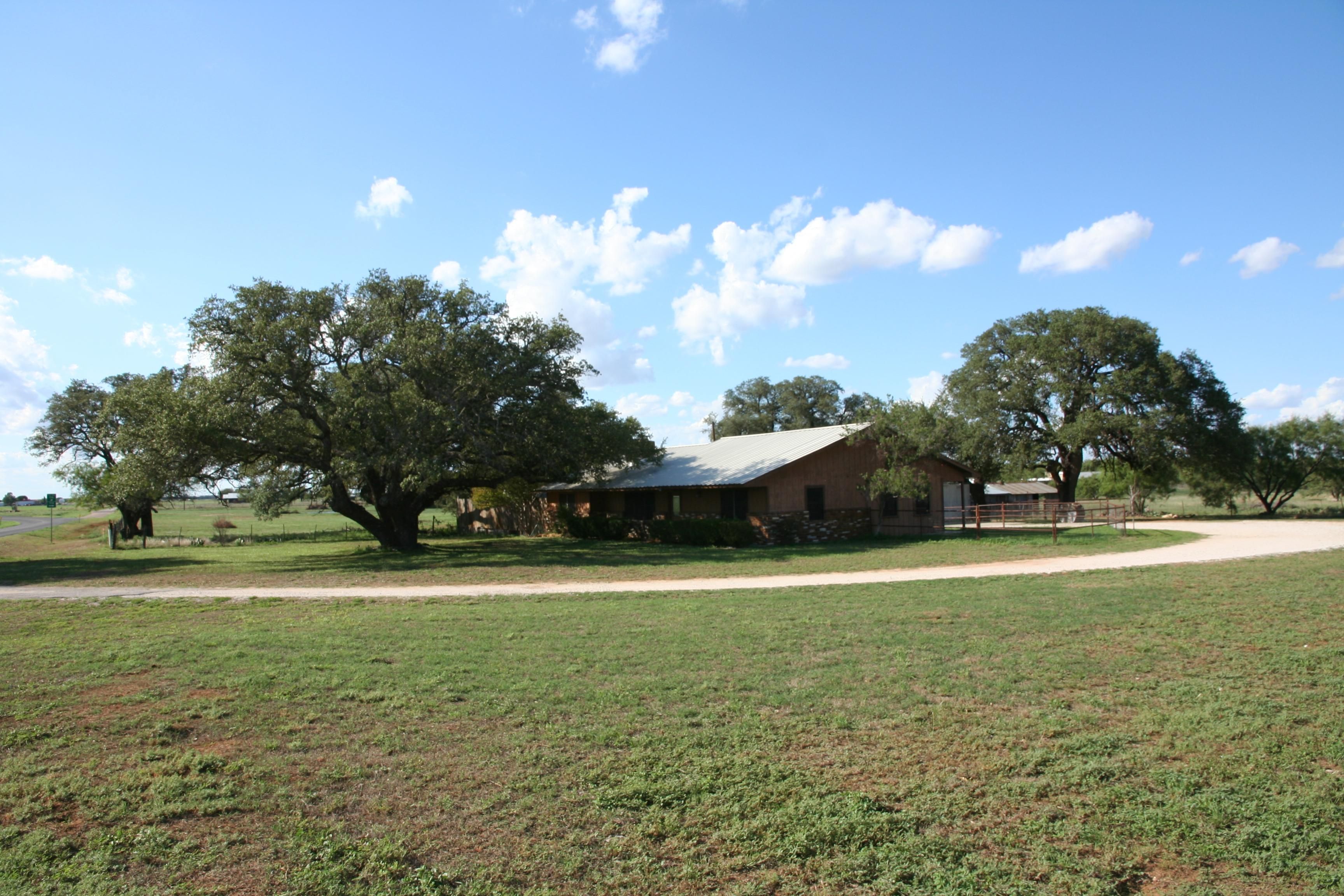 1675 Farm To Market 1480, San Saba, TX 76877