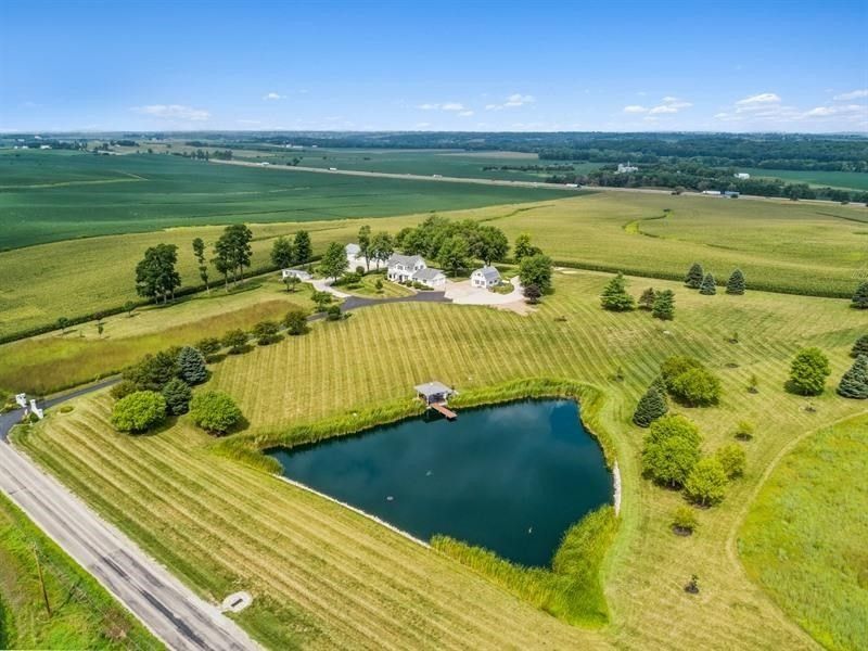 11.8 acres in Johnson County, Iowa