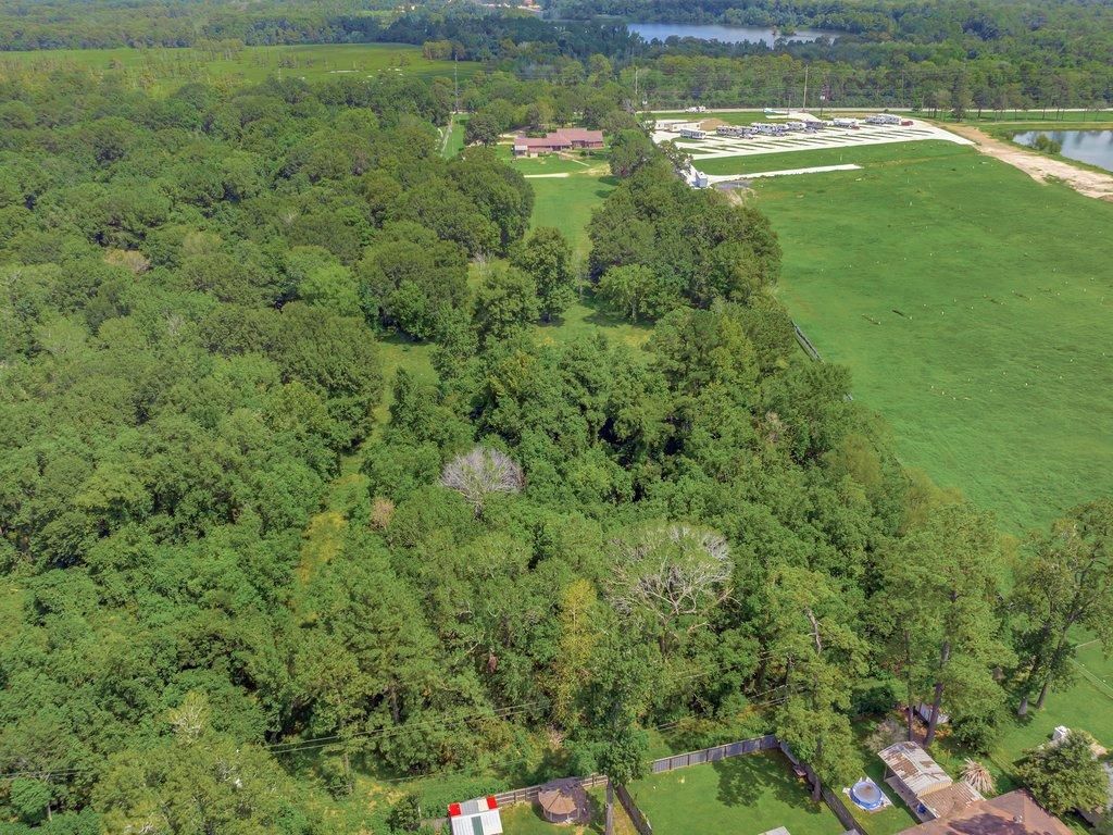 10 acres in Harris County, Texas