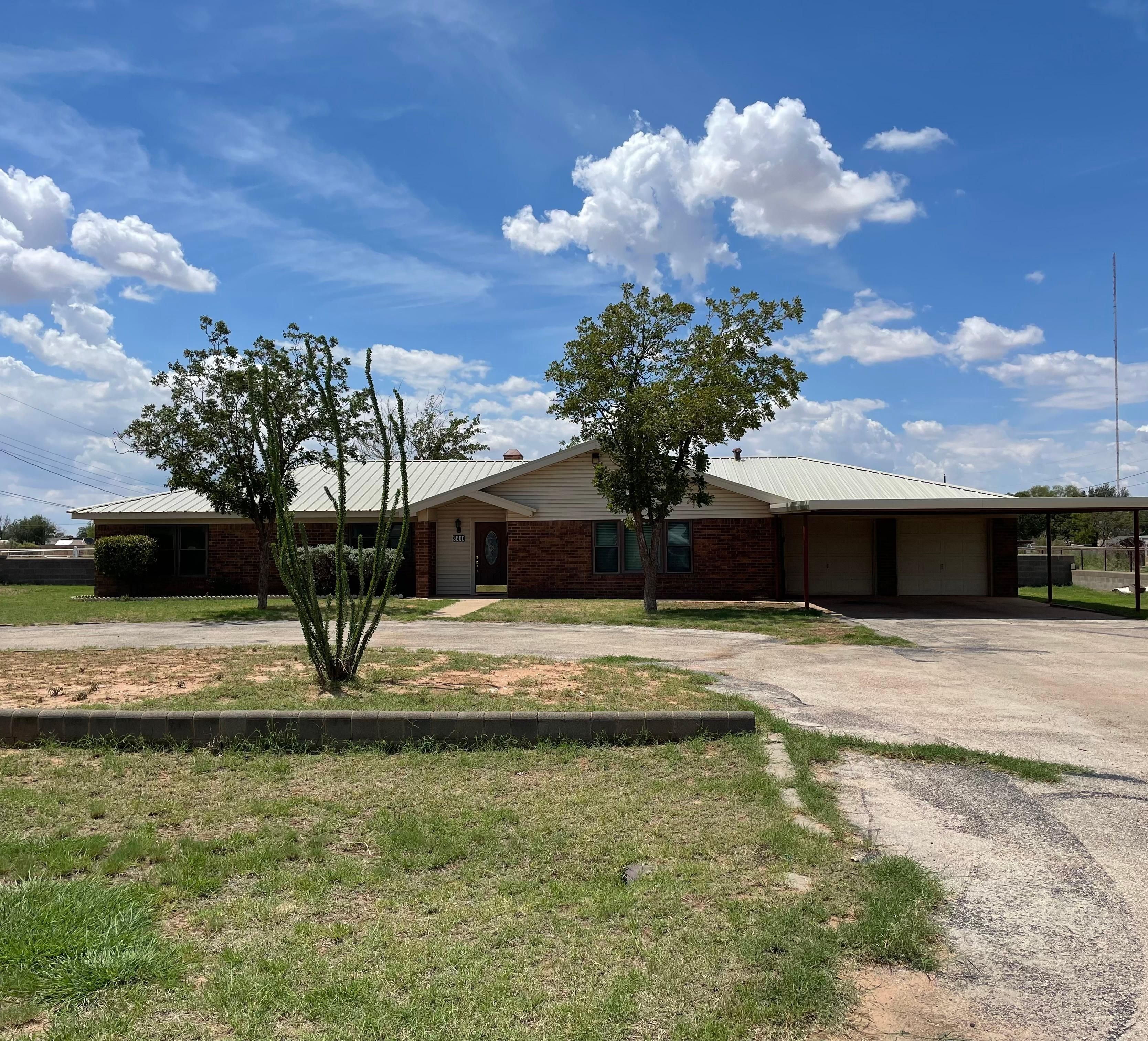 2 acres in Midland County, Texas