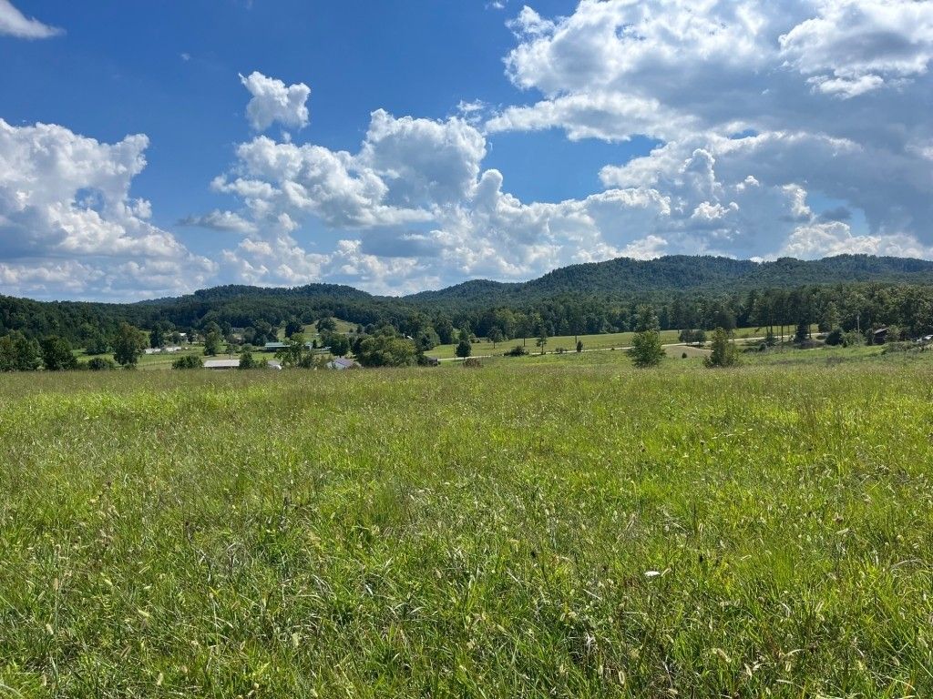 10 acres in Montgomery County, Kentucky
