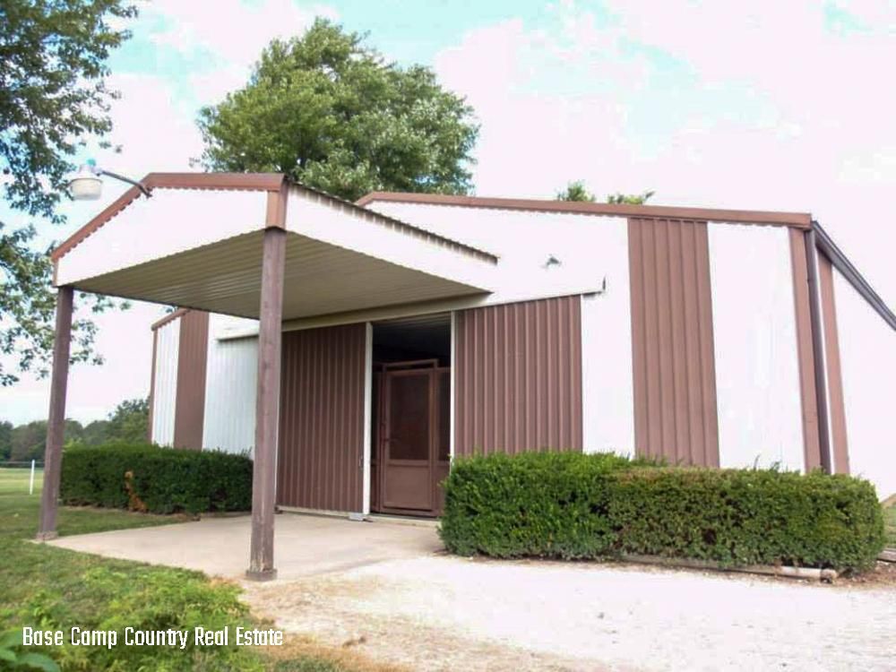 6 acres in Cooper County, Missouri