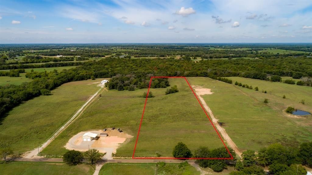 10.24 acres in Van Zandt County, Texas