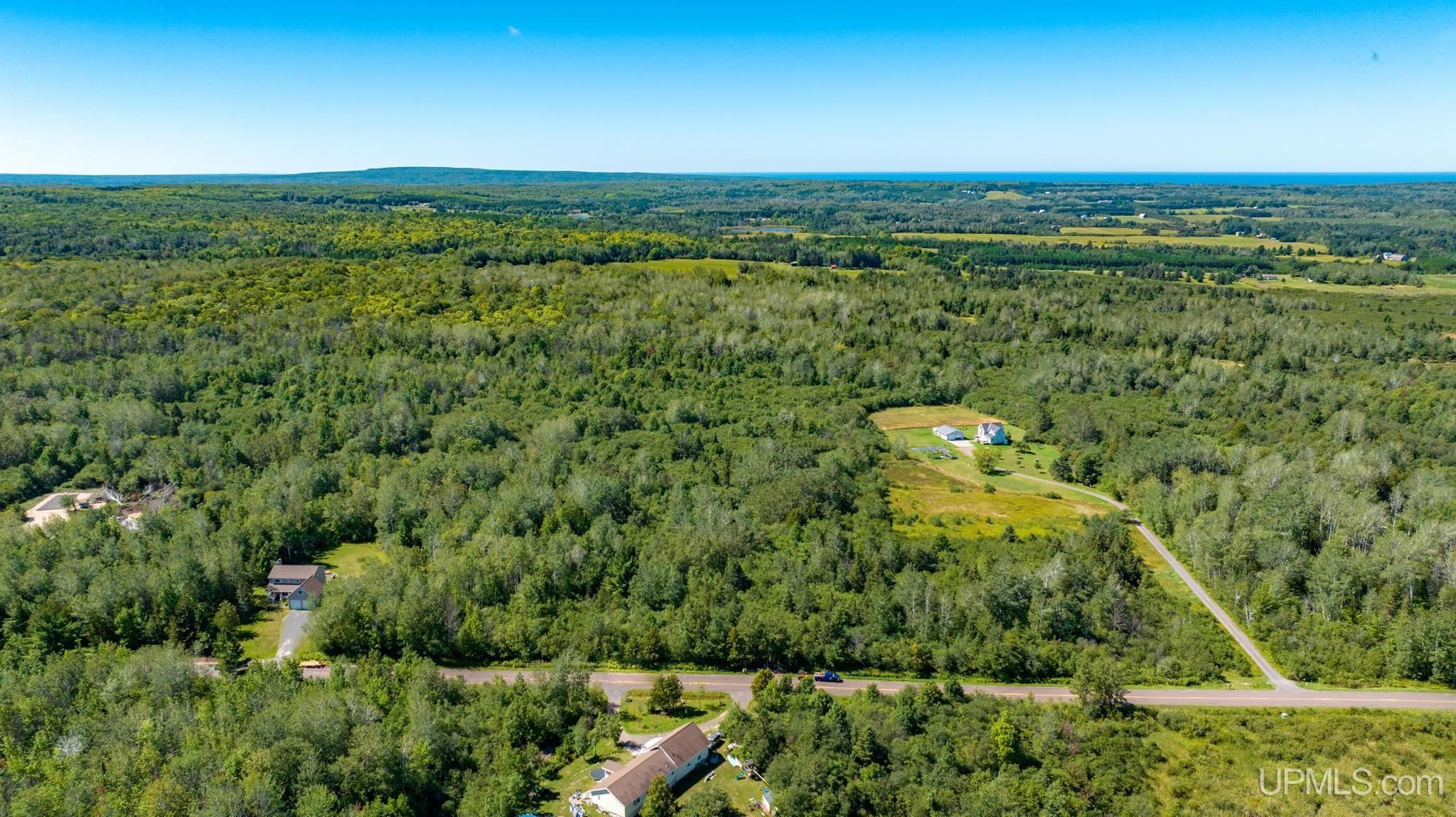 10 acres in Houghton County, Michigan