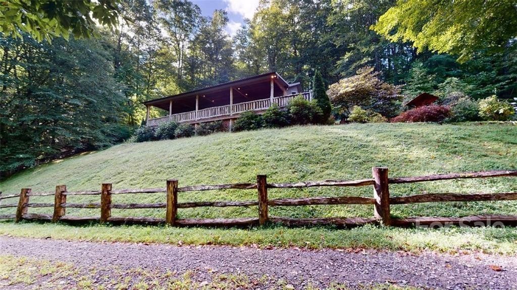 38 acres in Yancey County, North Carolina