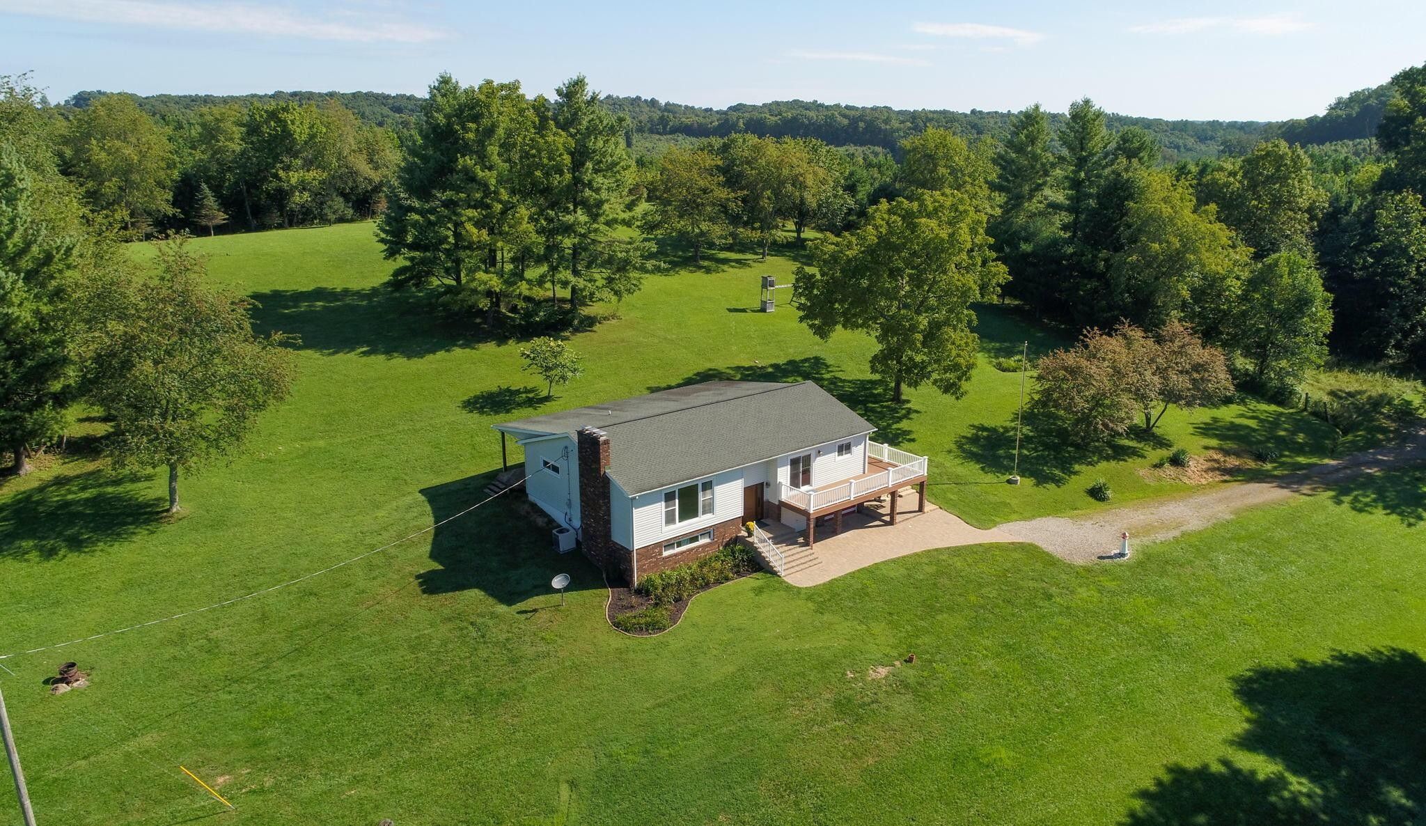 15.95 acres in Vinton County, Ohio