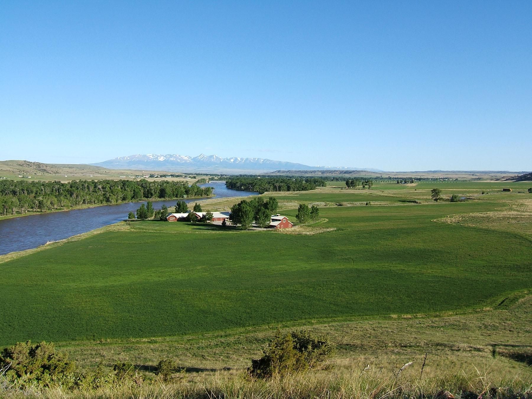 190 acres in Sweet Grass County, Montana