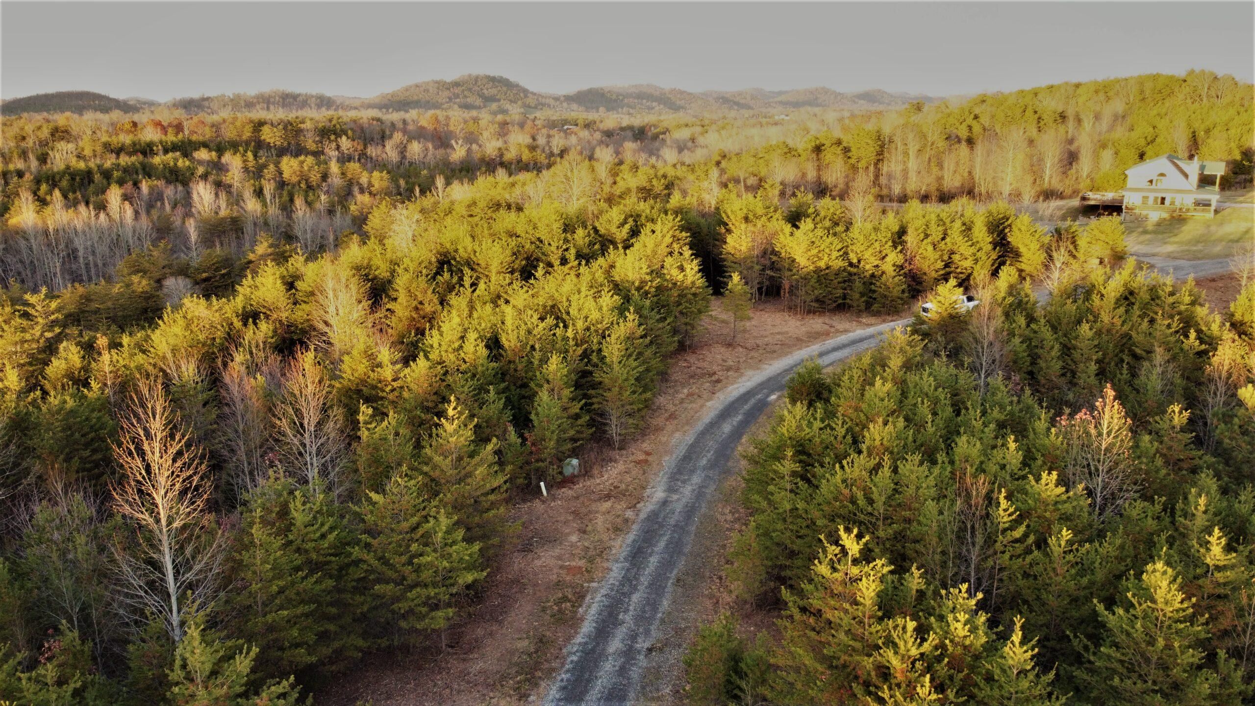 22 acres in Monroe County, Tennessee