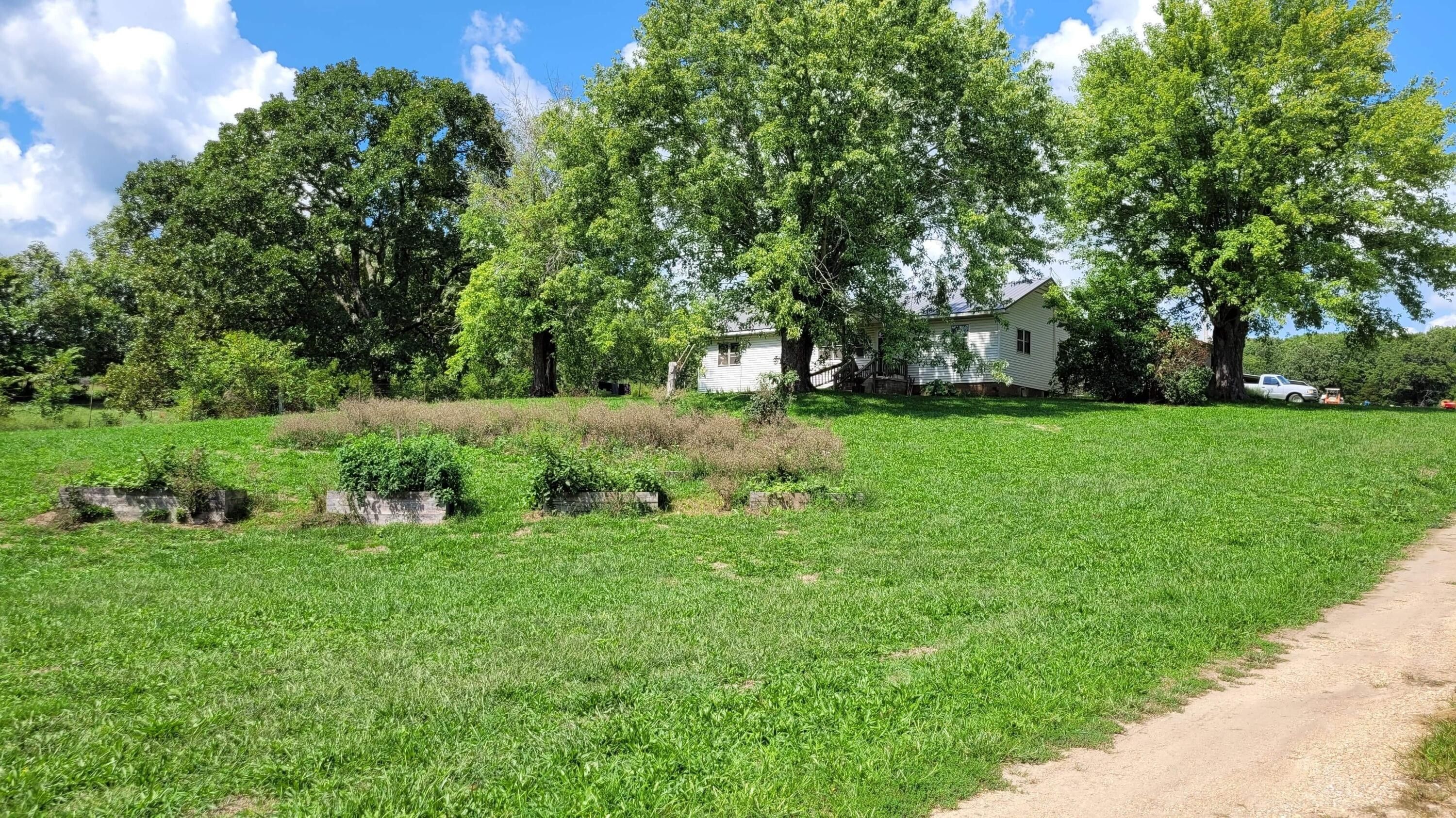 100 acres in Wright County, Missouri