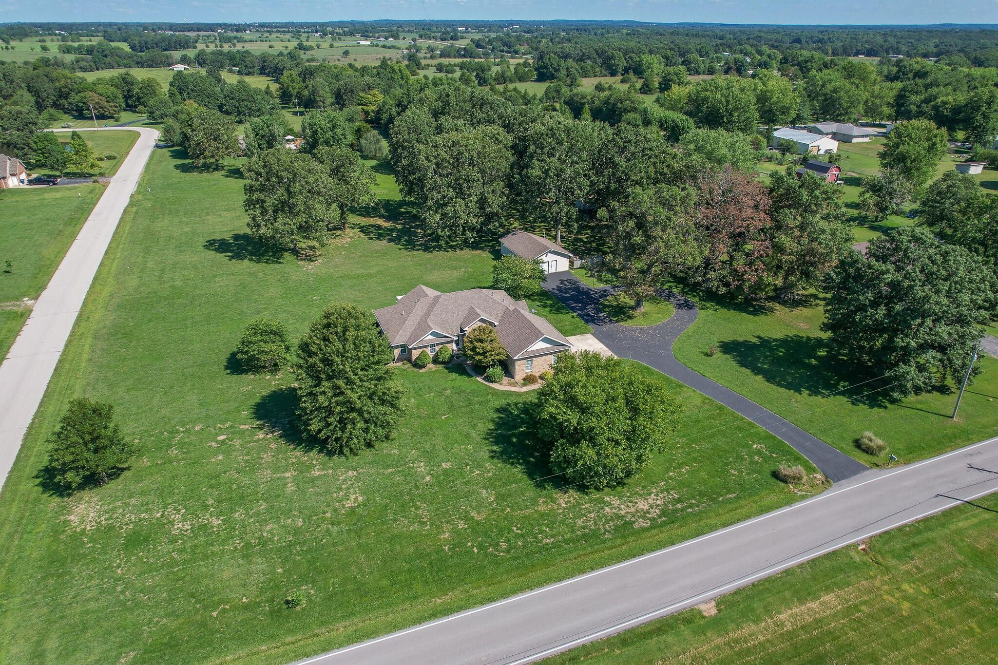 3.04 acres in Laclede County, Missouri