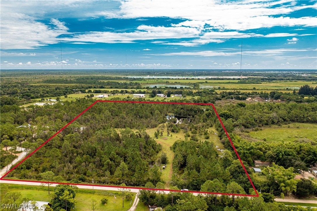 15.9 acres in Charlotte County, Florida