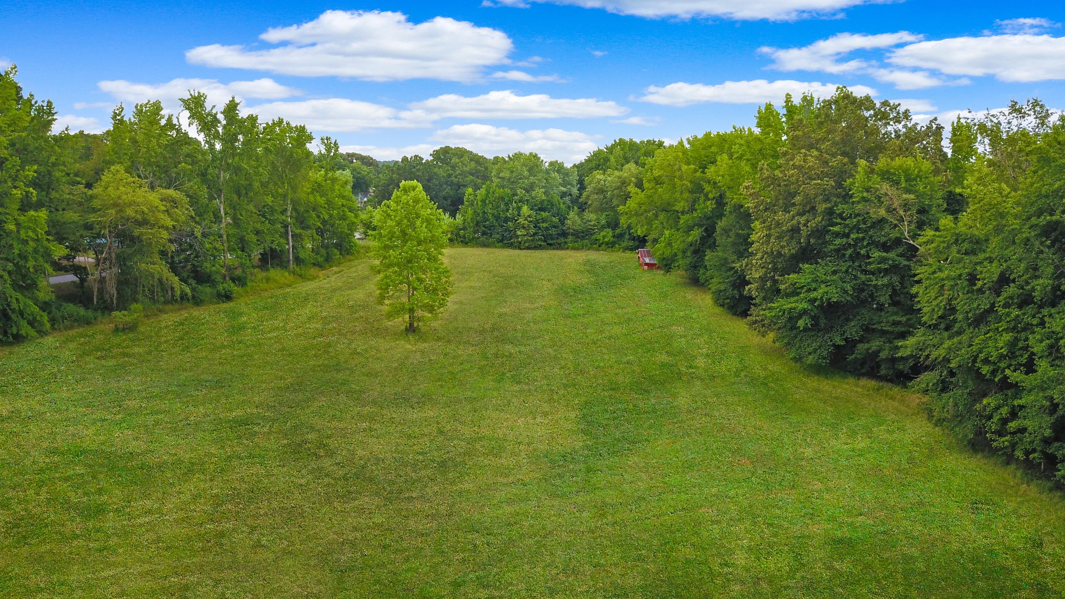 5 acres in Gibson County, Tennessee