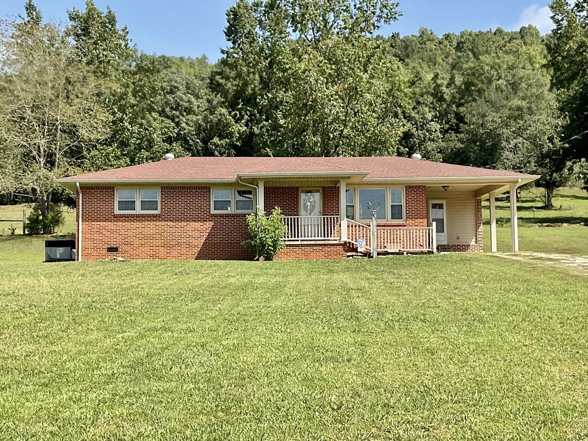 11 acres in Wayne County, Tennessee