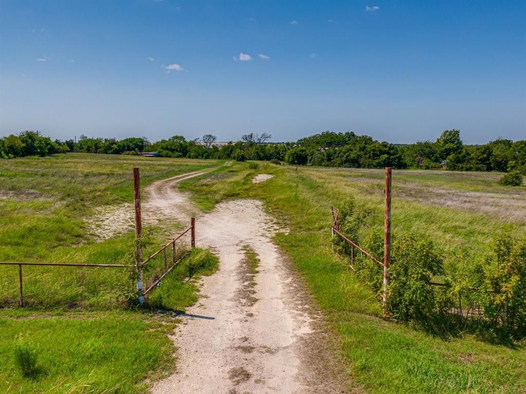 18.66 acres in Ellis County, Texas
