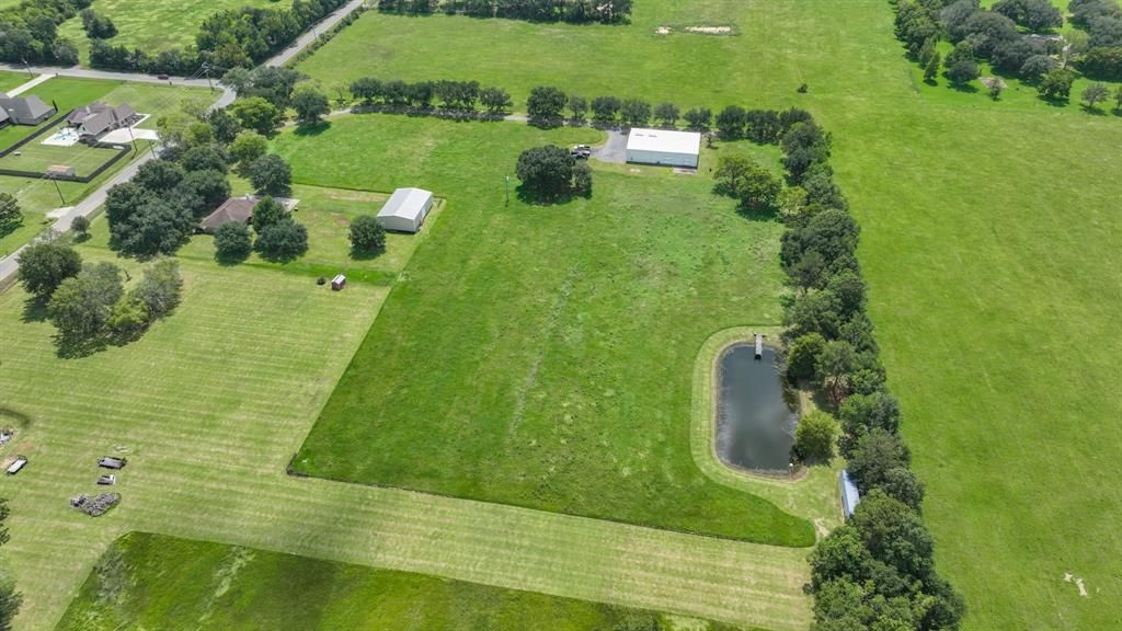 8 acres in Jefferson County, Texas