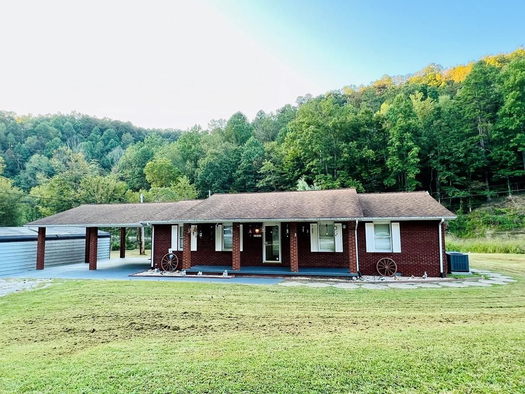 3 acres in Johnson County, Kentucky