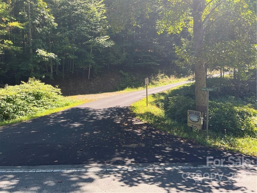 4.49 acres in Mitchell County, North Carolina