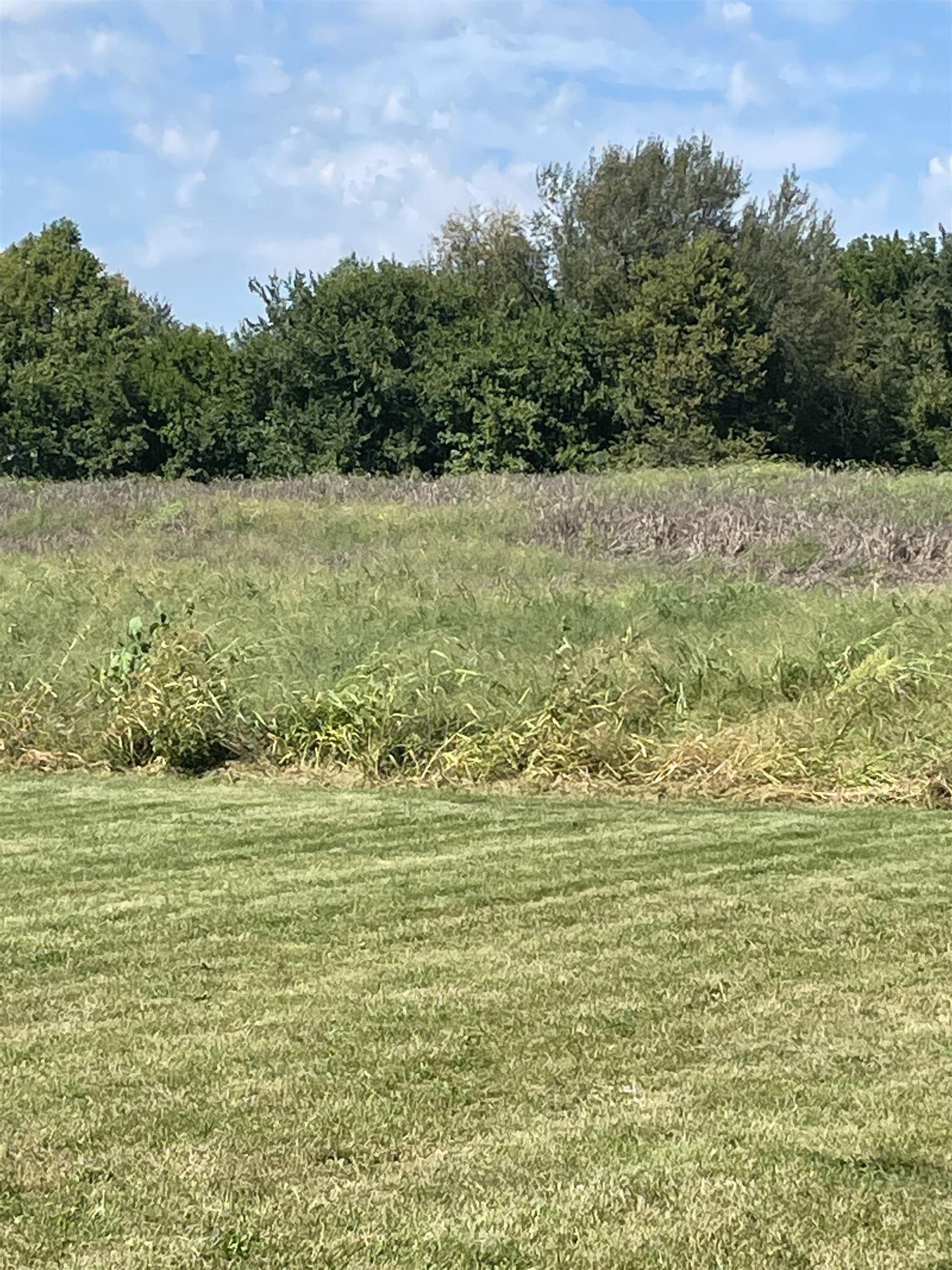 8 acres in Whitley County, Indiana