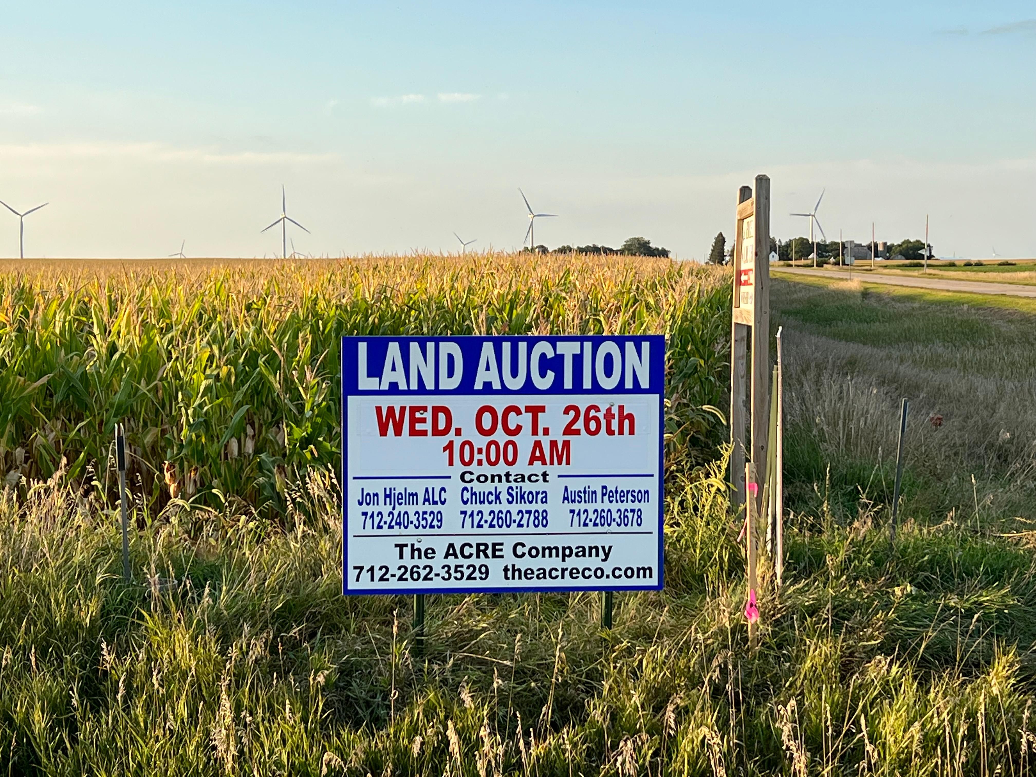 162 acres in Dickinson County, Iowa