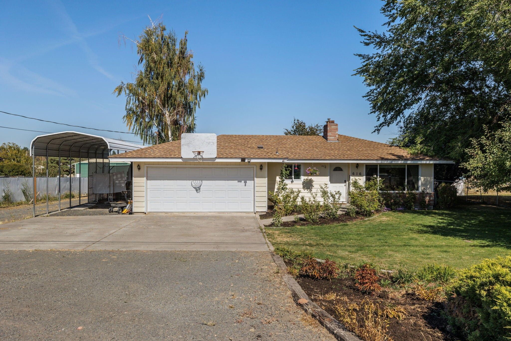 2.58 acres in Jefferson County, Oregon