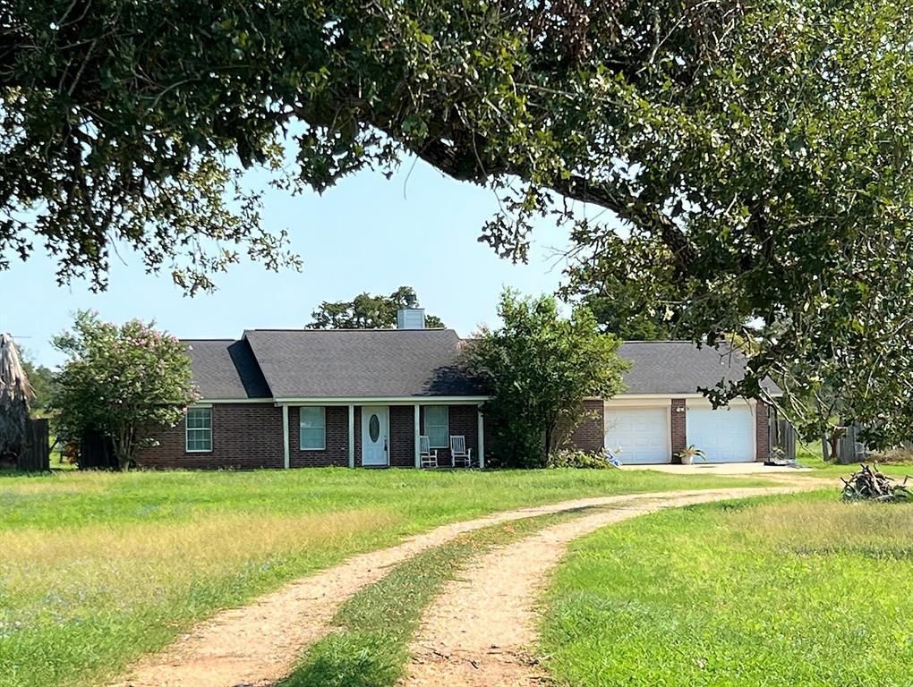 2 acres in Colorado County, Texas