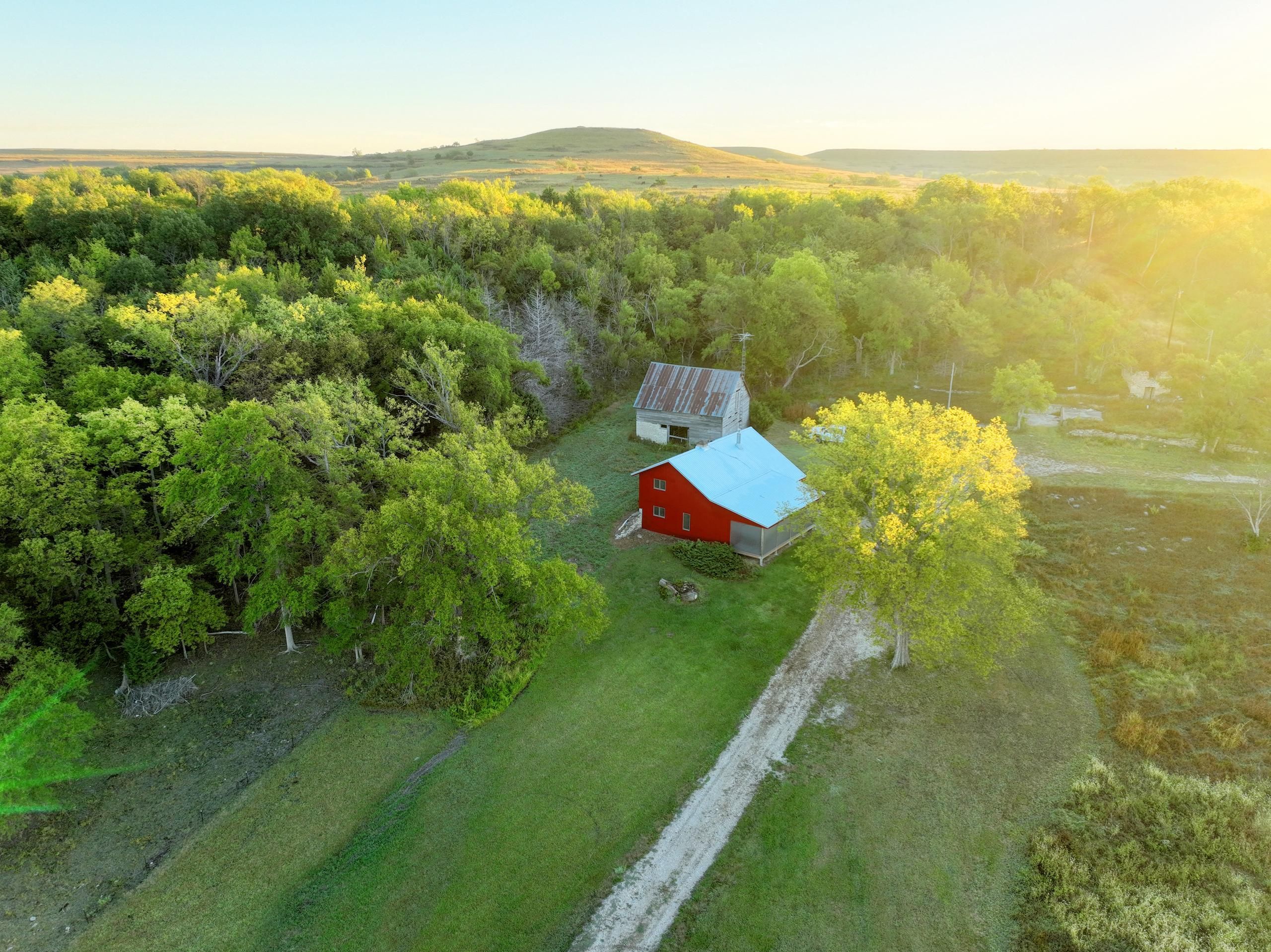 382 acres in Wabaunsee County, Kansas