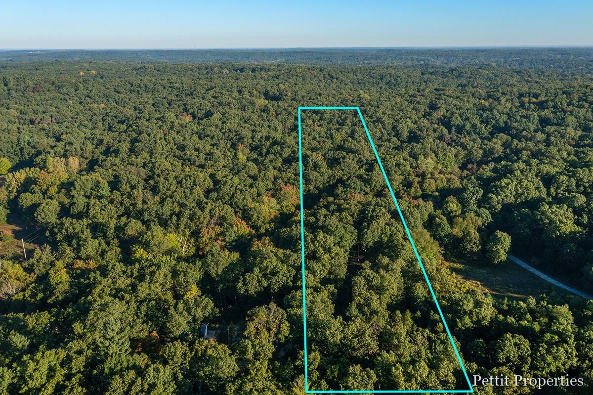 9 acres in Kent County, Michigan