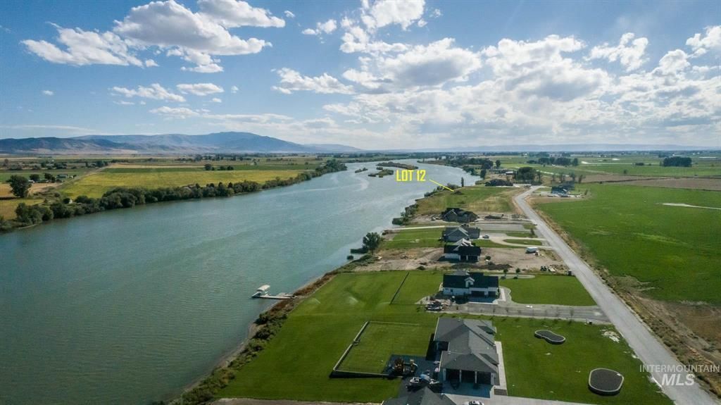 1.7 acres in Minidoka County, Idaho