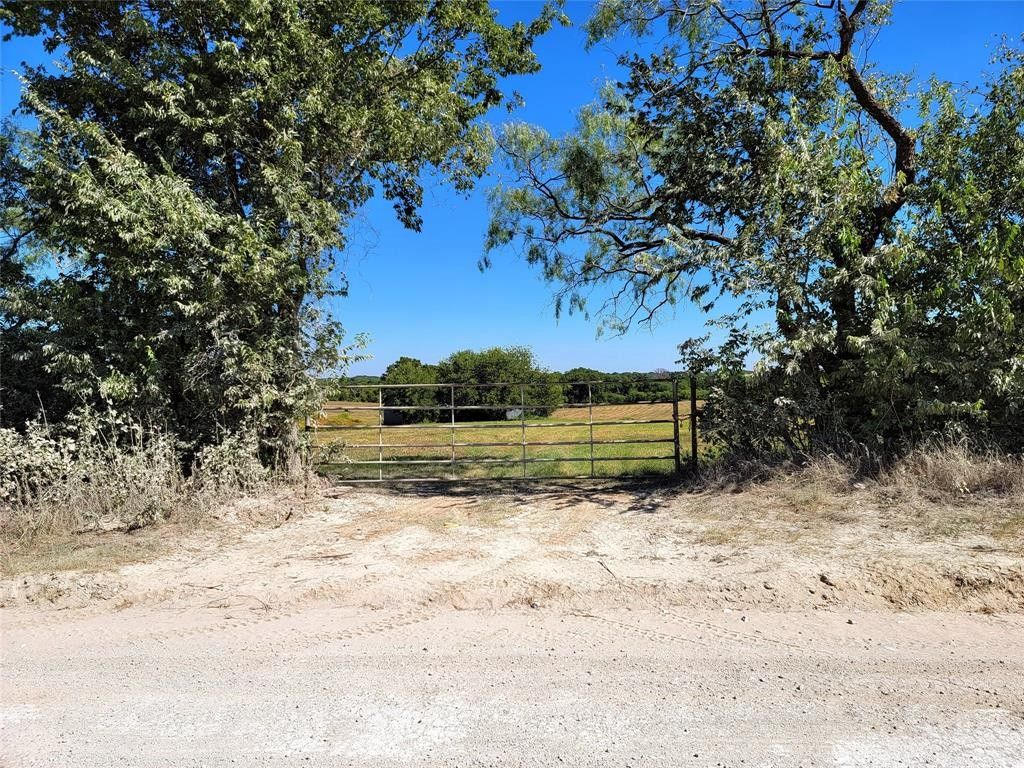 11 acres in Navarro County, Texas