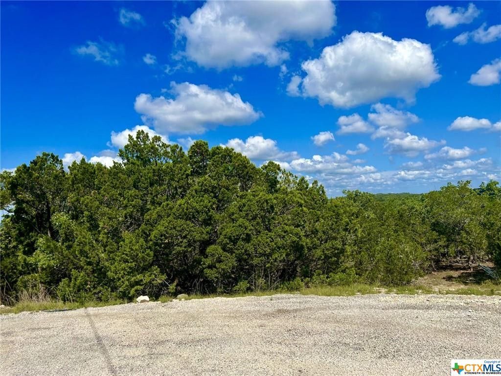 1.24 acres in Comal County, Texas
